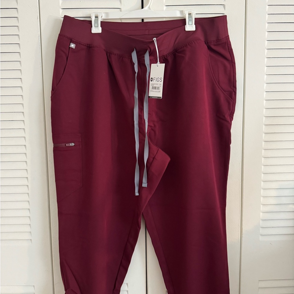 Figs Burgundy Women’s High Waisted Zamora Joggers, Scrub Pants